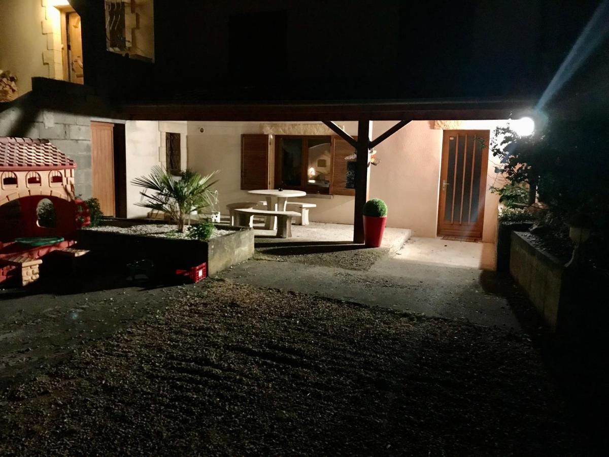 Spacieux Appartement 110M2 Avec Terrasse Privative Beauregard-Vendon Eksteriør bilde